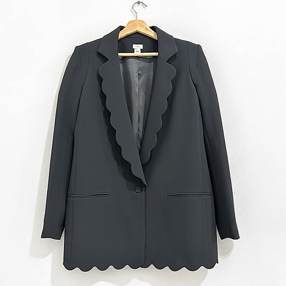 Hoss Intropia Scalloped Edge Blazer EU Size 38 Black